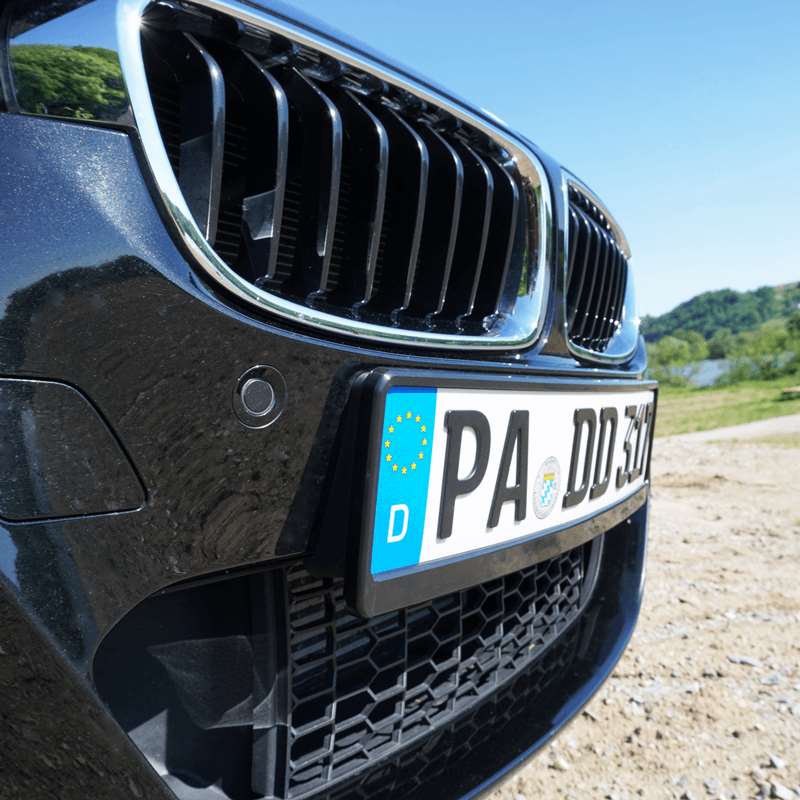 Kennzeichen-Verstärker Schwarz